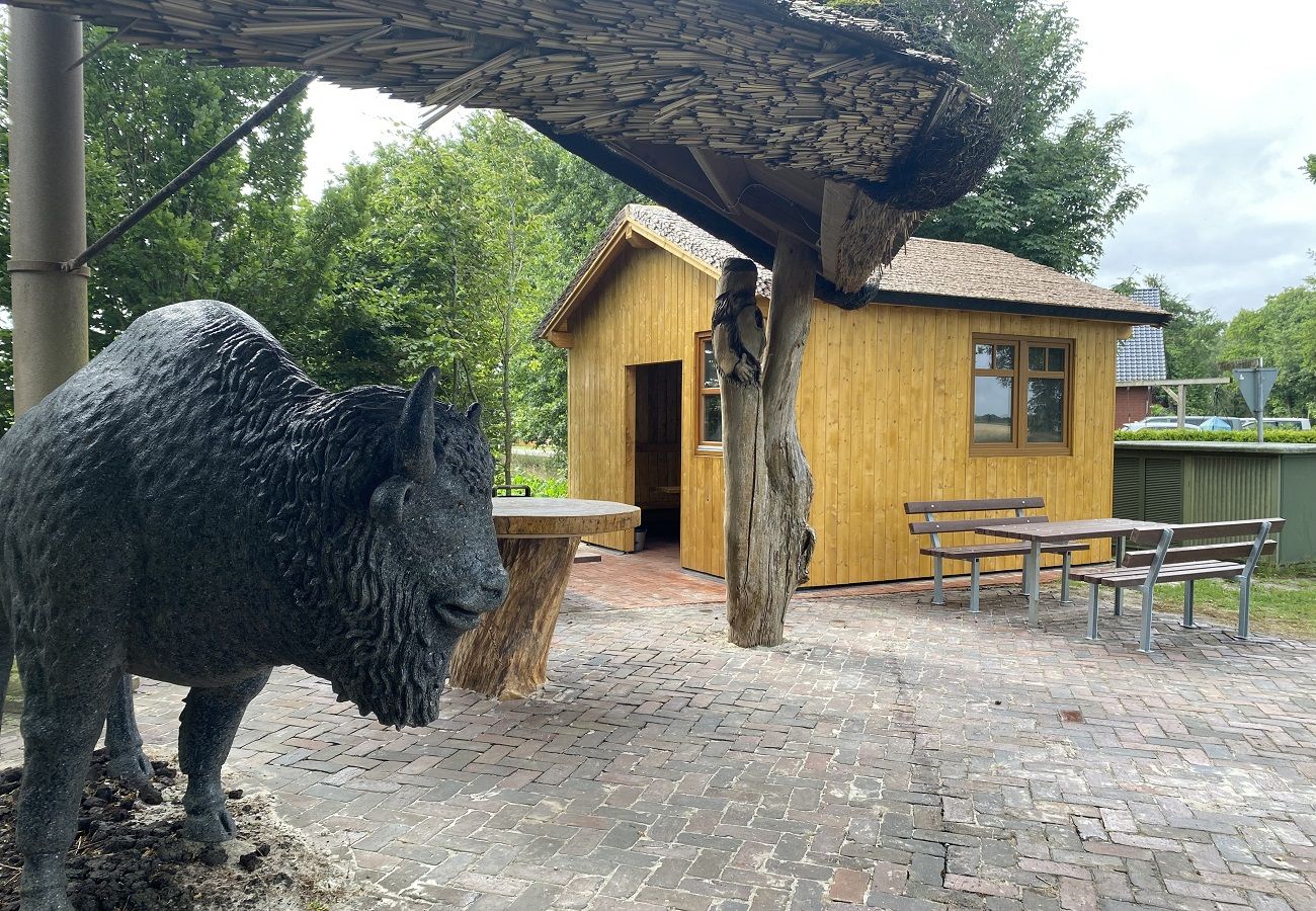 Image - Schutzhütte am Wisent-Denkmal in Neuvrees